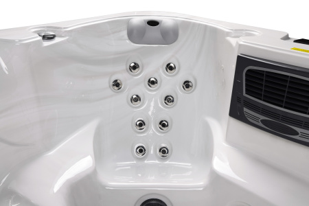 Гидромассажный спа бассейн NordicSpa Loki (Локи)